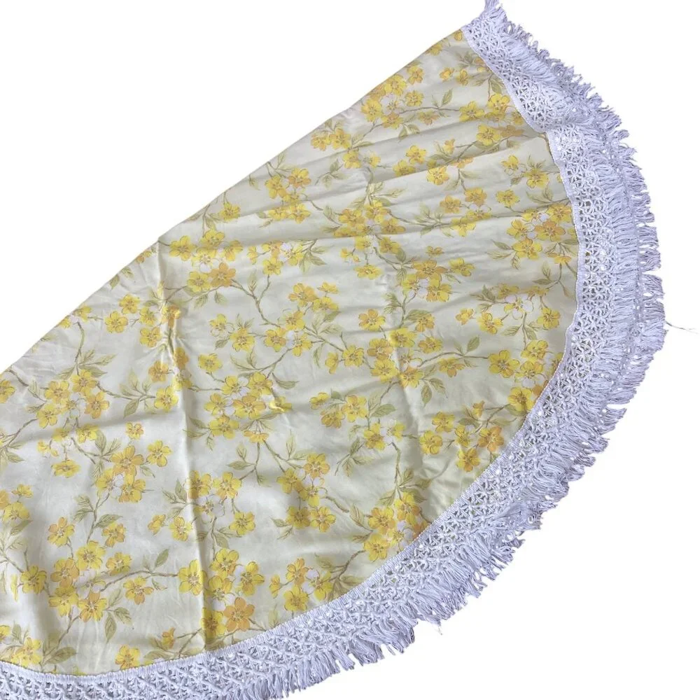 Vintage Handmade Yellow Floral Tablecloth Crochet Edge Fringe 64" Round Spring - Picture 8 of 9